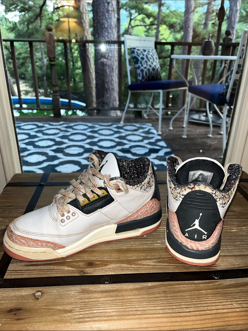 Nike Jordan Kids White & Pink Retro 3 Low Sneakers